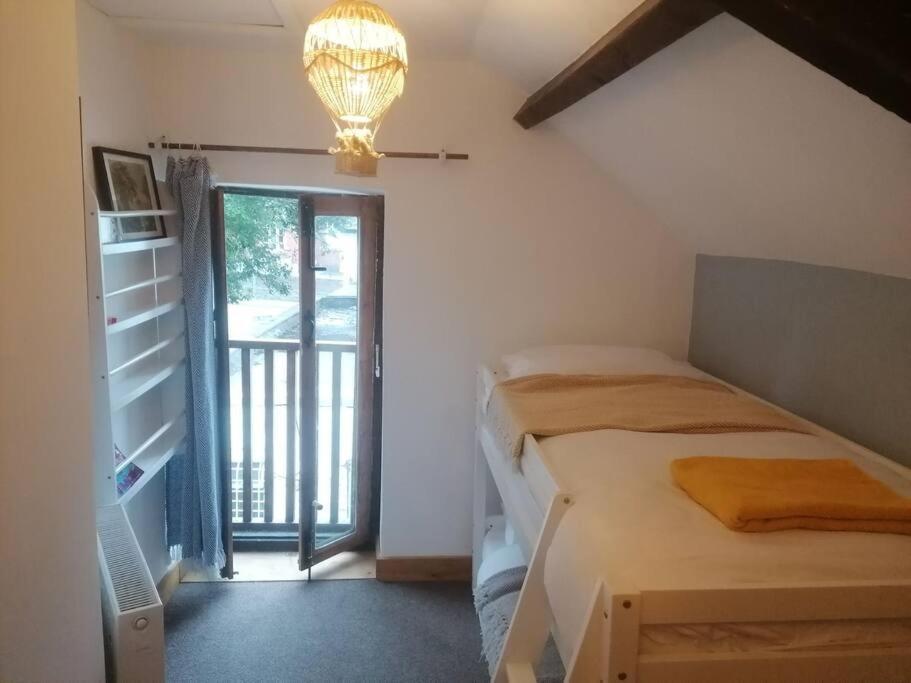 The Old Barn, Cosy Townhouse In Leominster Villa Bagian luar foto